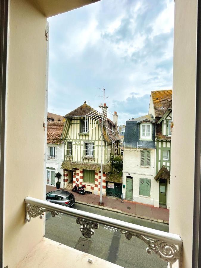 Appartement Coeur De Deauville Exterior photo