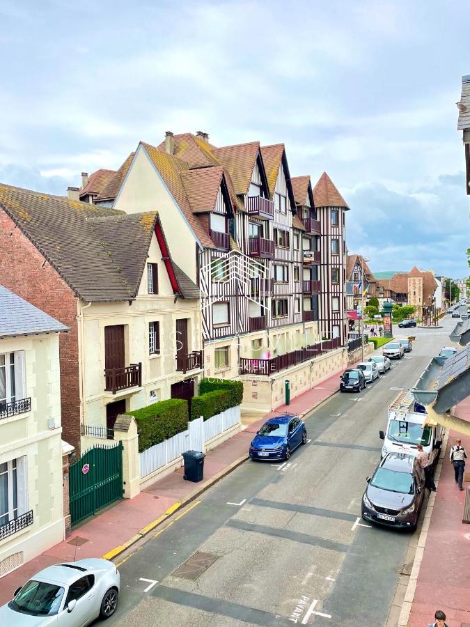Appartement Coeur De Deauville Exterior photo